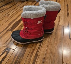 Sorel Kids' Pink and Black Snow Boots